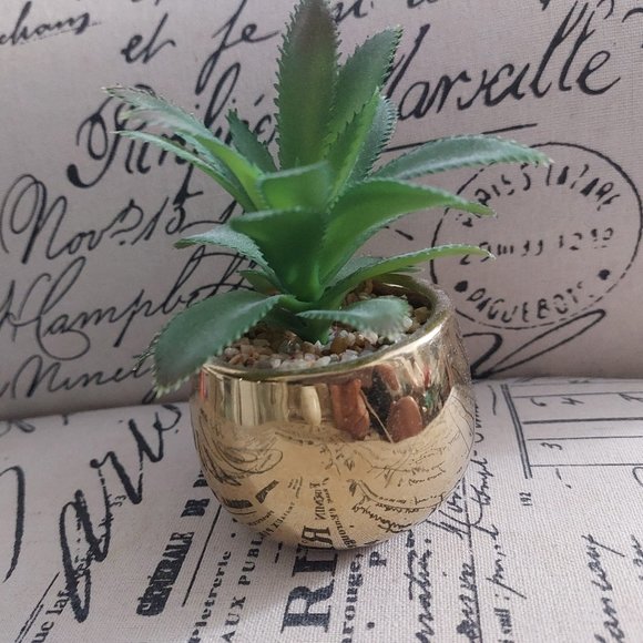 Cute Small Decorative GOLD Pot Fake Plant For Any Room - Picture 3 of 4